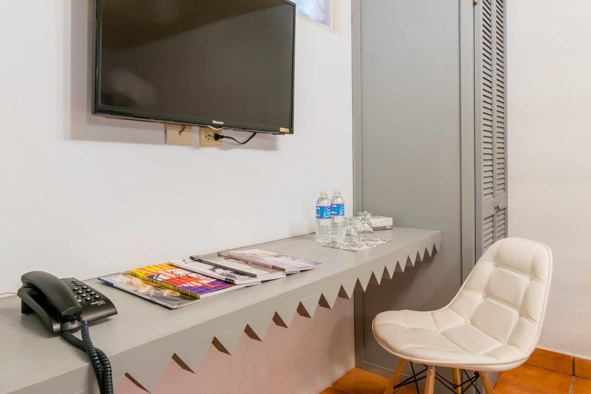 Hotel Damiana Boutique Керетаро Екстер'єр фото